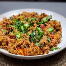 Tuna with Eggs